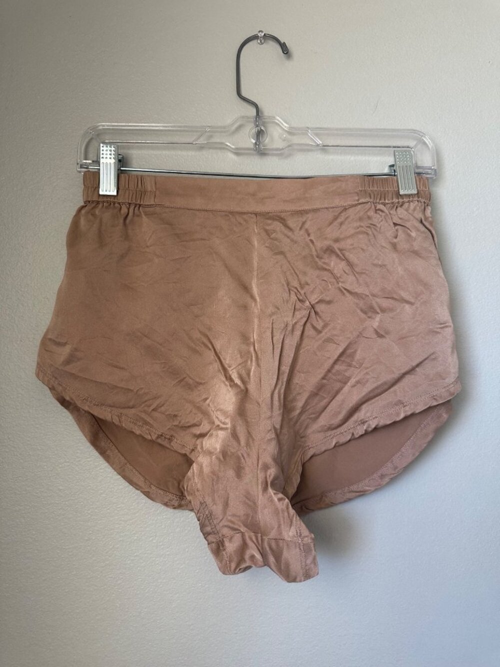 Lunya Womens Silk Sleep Shorts Minimalist Beige 100% Silk Sz XS